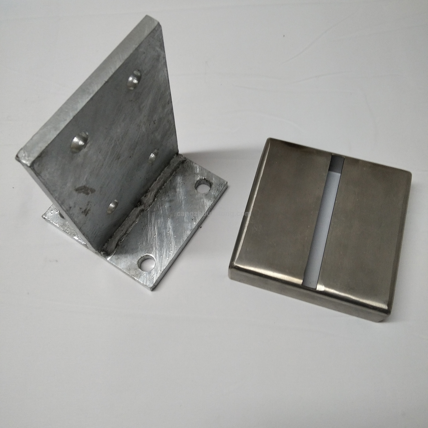 Stainless Steel Fence Post Caps for T Blade Post Support